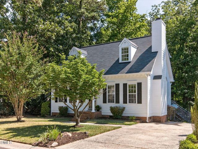 4212 Bluffs Lane, Durham, NC 27712