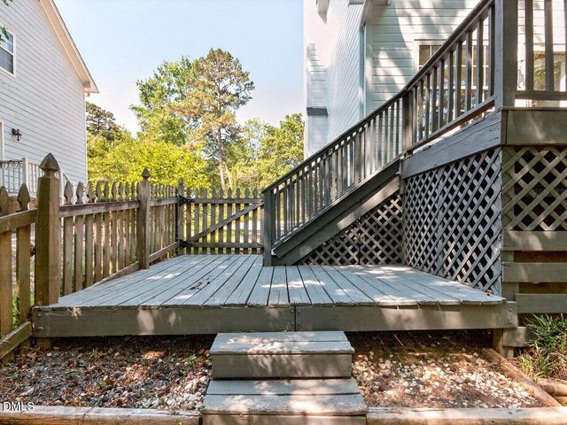 4212 Bluffs Lane, Durham, NC 27712