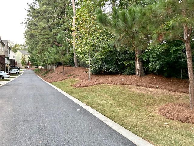 491 Suwanee Pass Trail, Suwanee, GA 30024