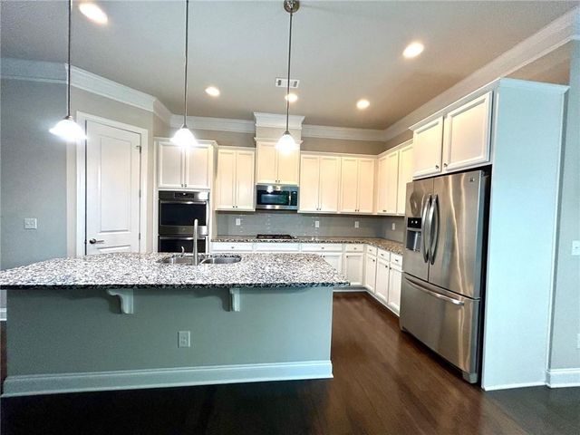 491 Suwanee Pass Trail, Suwanee, GA 30024