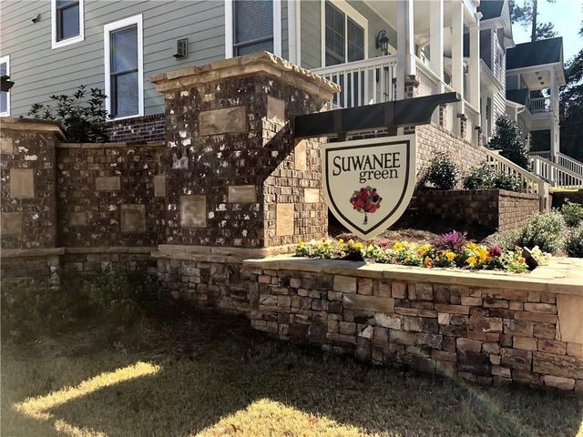 491 Suwanee Pass Trail, Suwanee, GA 30024