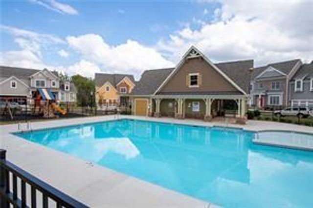 491 Suwanee Pass Trail, Suwanee, GA 30024