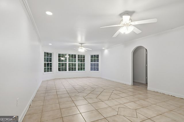 318 Hamilton Drive, Conyers, GA 30094