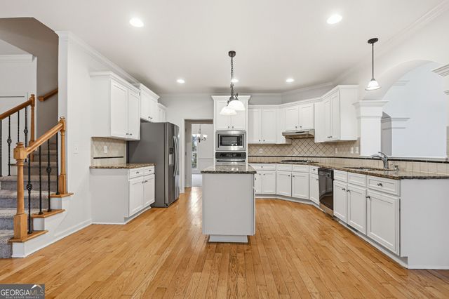 318 Hamilton Drive, Conyers, GA 30094