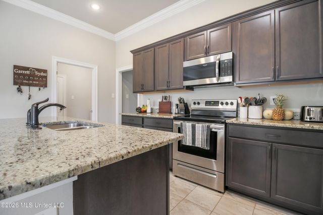 3700 Victor Lane, D'iberville, MS 39540