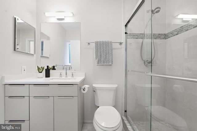 2165 CABOTS POINT LN, Reston, VA 20191