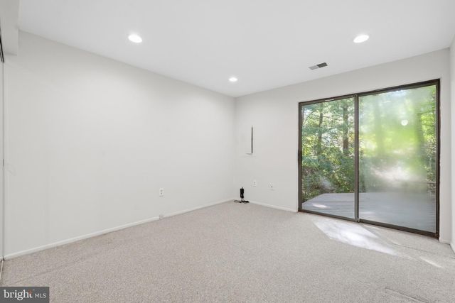 2165 CABOTS POINT LN, Reston, VA 20191