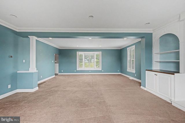 8101 W BUCKSHUTEM RD, Millville, NJ 08332