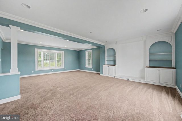 8101 W BUCKSHUTEM RD, Millville, NJ 08332