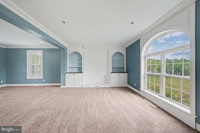 8101 W BUCKSHUTEM RD, Millville, NJ 08332