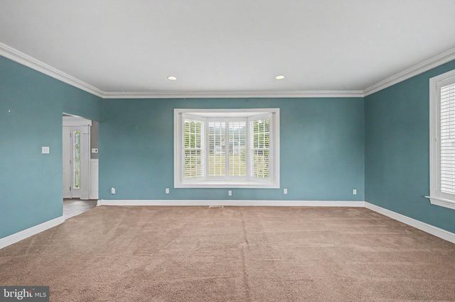 8101 W BUCKSHUTEM RD, Millville, NJ 08332