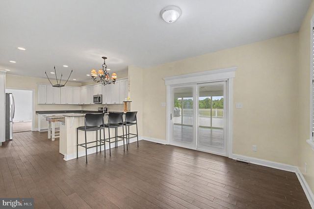 8101 W BUCKSHUTEM RD, Millville, NJ 08332