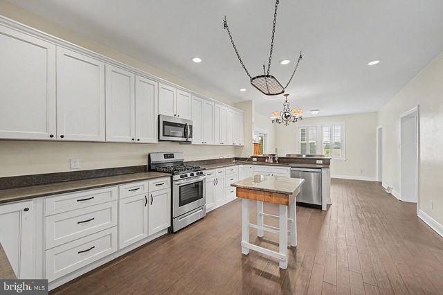 8101 W BUCKSHUTEM RD, Millville, NJ 08332