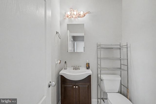 8101 W BUCKSHUTEM RD, Millville, NJ 08332