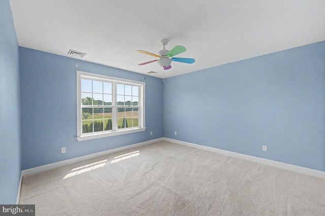 8101 W BUCKSHUTEM RD, Millville, NJ 08332