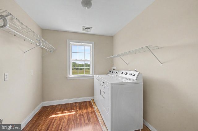 8101 W BUCKSHUTEM RD, Millville, NJ 08332