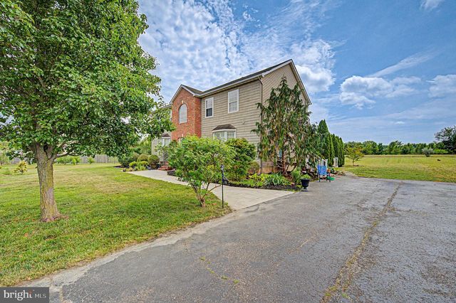 8101 W BUCKSHUTEM RD, Millville, NJ 08332