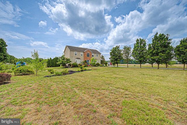 8101 W BUCKSHUTEM RD, Millville, NJ 08332