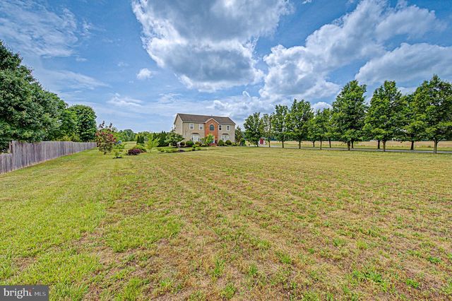 8101 W BUCKSHUTEM RD, Millville, NJ 08332