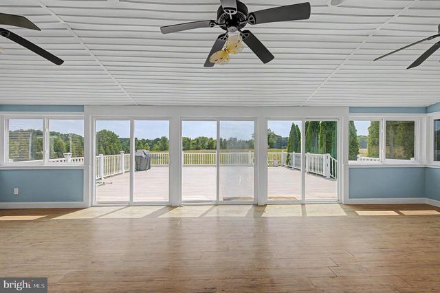 8101 W BUCKSHUTEM RD, Millville, NJ 08332