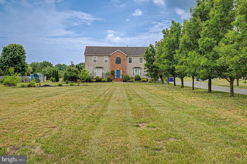 8101 W BUCKSHUTEM RD, Millville, NJ 08332