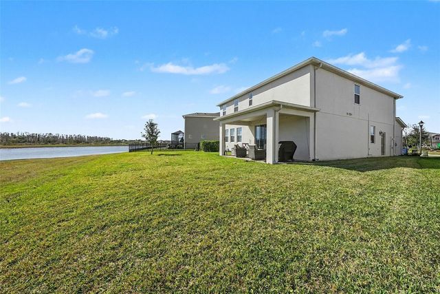 2326 VILLAGE AMBLE LOOP, Lutz, FL 33558