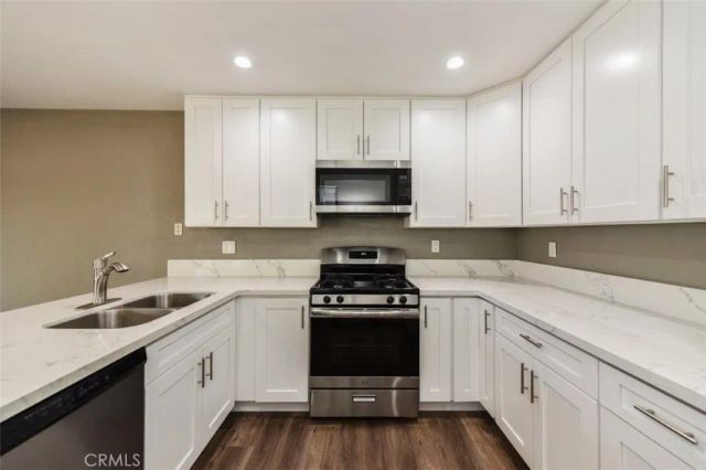 73 Oxford 46, Irvine, CA 92612