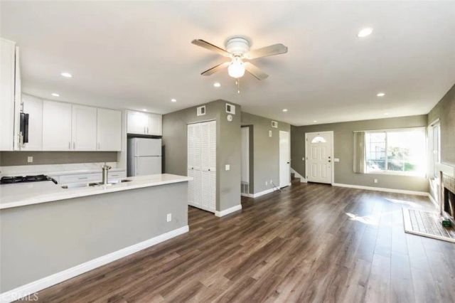 73 Oxford 46, Irvine, CA 92612