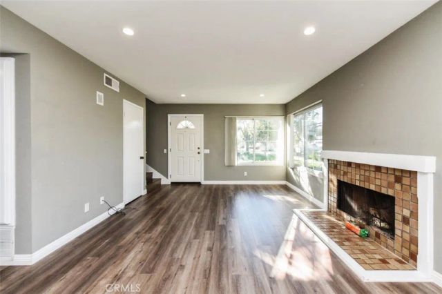 73 Oxford 46, Irvine, CA 92612
