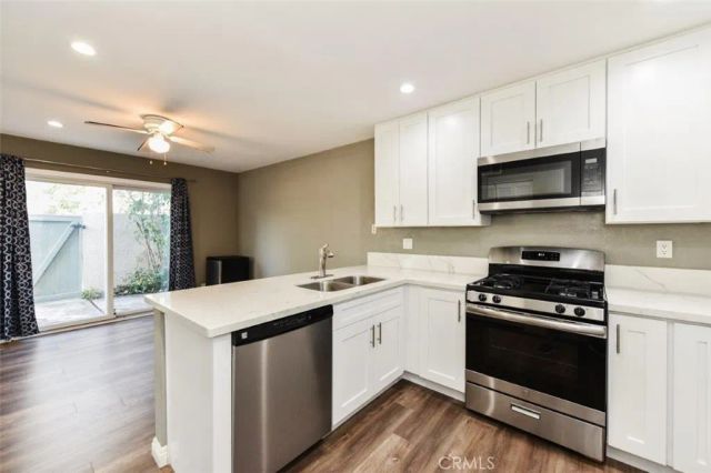 73 Oxford 46, Irvine, CA 92612