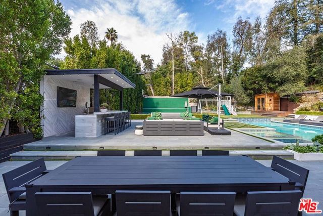 9823 Cardigan Place, Beverly Hills, CA 90210