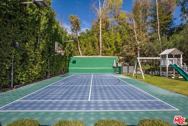 9823 Cardigan Place, Beverly Hills, CA 90210