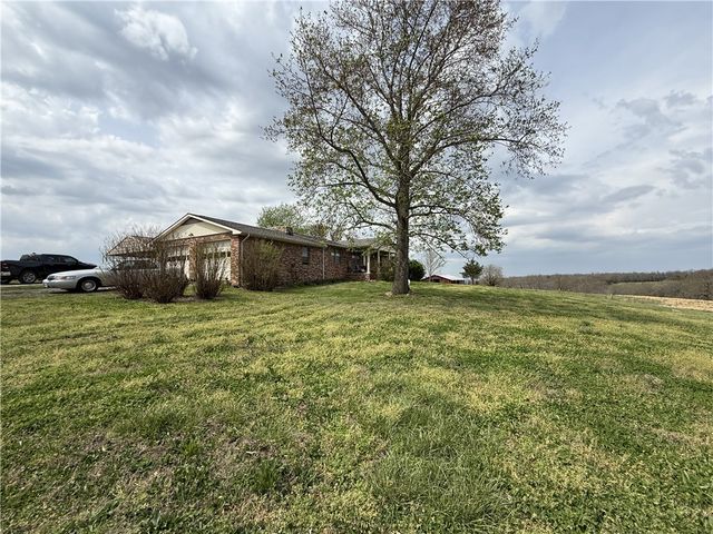 17477 Hwy 7 North, Lead Hill, AR 72644