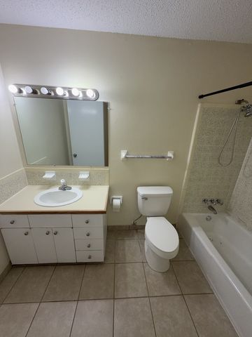 441 Harding Pl Apt H10, Nashville, TN 37211