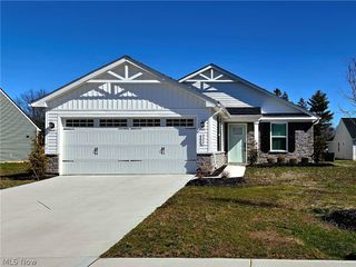 326 Ridgewater Drive, Elyria, OH 44035