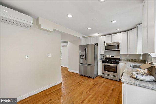 2826 NEWTON ST NE, Washington, DC 20018