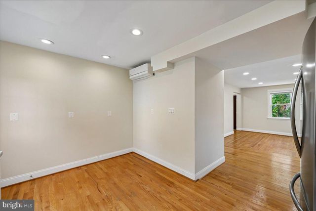 2826 NEWTON ST NE, Washington, DC 20018