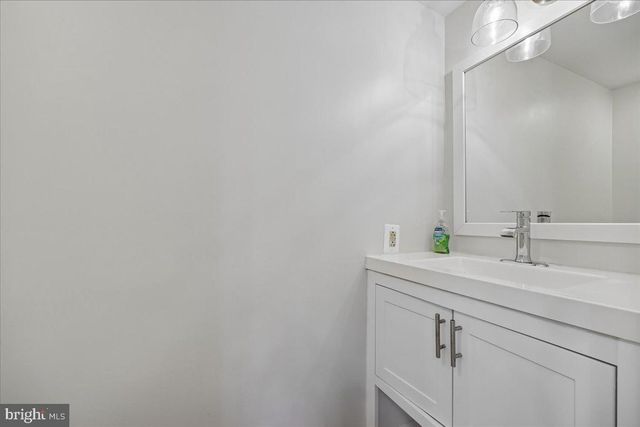 2826 NEWTON ST NE, Washington, DC 20018