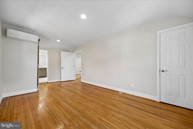 2826 NEWTON ST NE, Washington, DC 20018