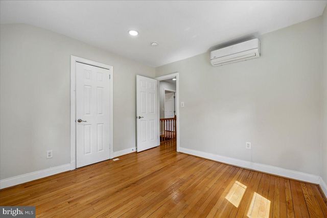 2826 NEWTON ST NE, Washington, DC 20018