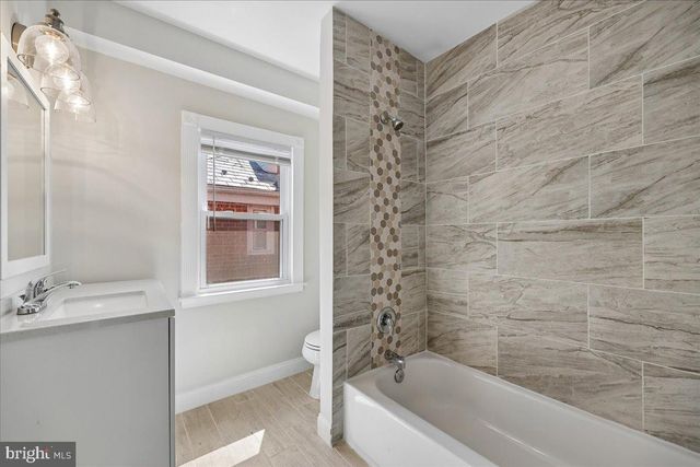 2826 NEWTON ST NE, Washington, DC 20018