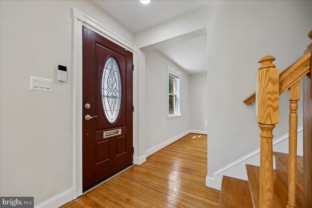 2826 NEWTON ST NE, Washington, DC 20018