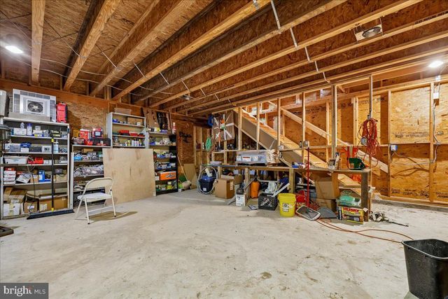 2826 NEWTON ST NE, Washington, DC 20018