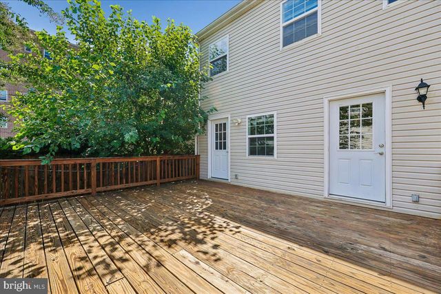 2826 NEWTON ST NE, Washington, DC 20018