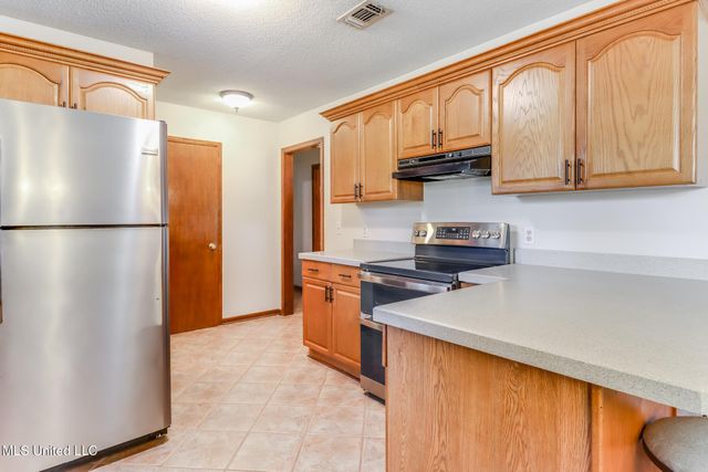 20108 Daugherty Road, Long Beach, MS 39560