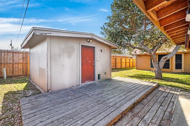 7502 Freds Folly Dr, Corpus Christi, TX 78414