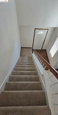 4976 Parkgreen Cir, Antioch, CA 94531
