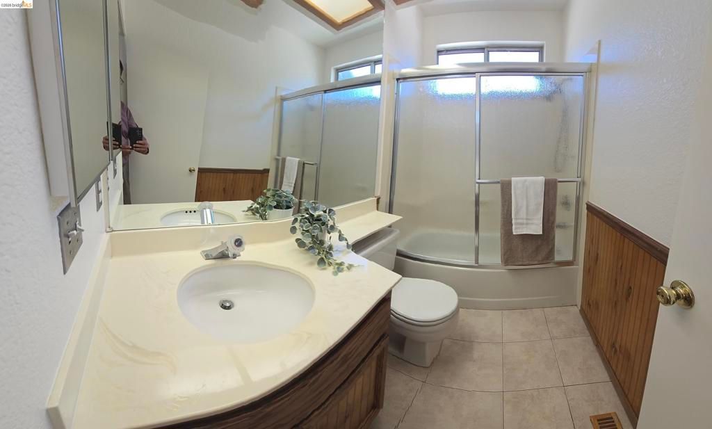 Image 17 of property listing at 4976 Parkgreen Cir, Antioch, CA 94531