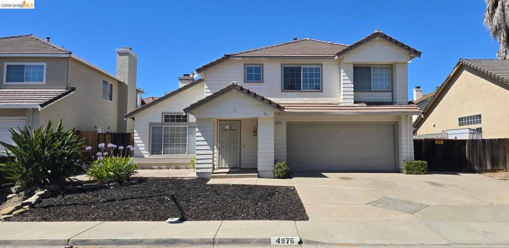 Image 2 of property listing at 4976 Parkgreen Cir, Antioch, CA 94531