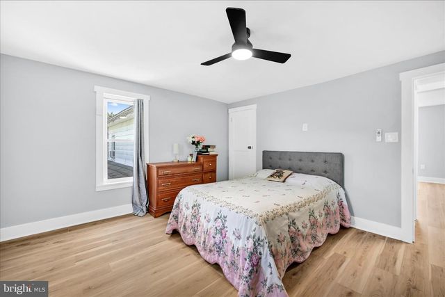 326 VINEMONT RD, Reinholds, PA 17569